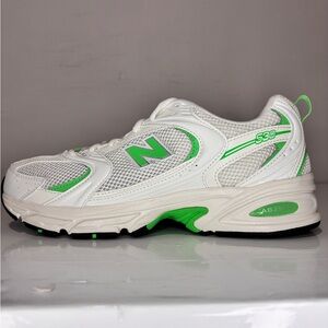 BRAND NEW - New balance 530 in neon green